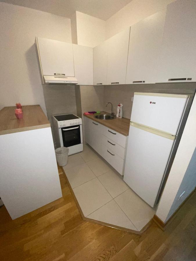 Adrianna Apartment City Kvart 포드고리차 외부 사진